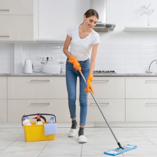 A perfectly clean floor with our house cleaning services